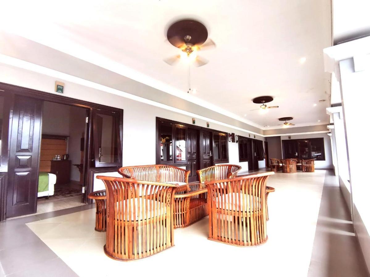 Avila Ketapan Rame Hotel Prigen Zewnętrze zdjęcie